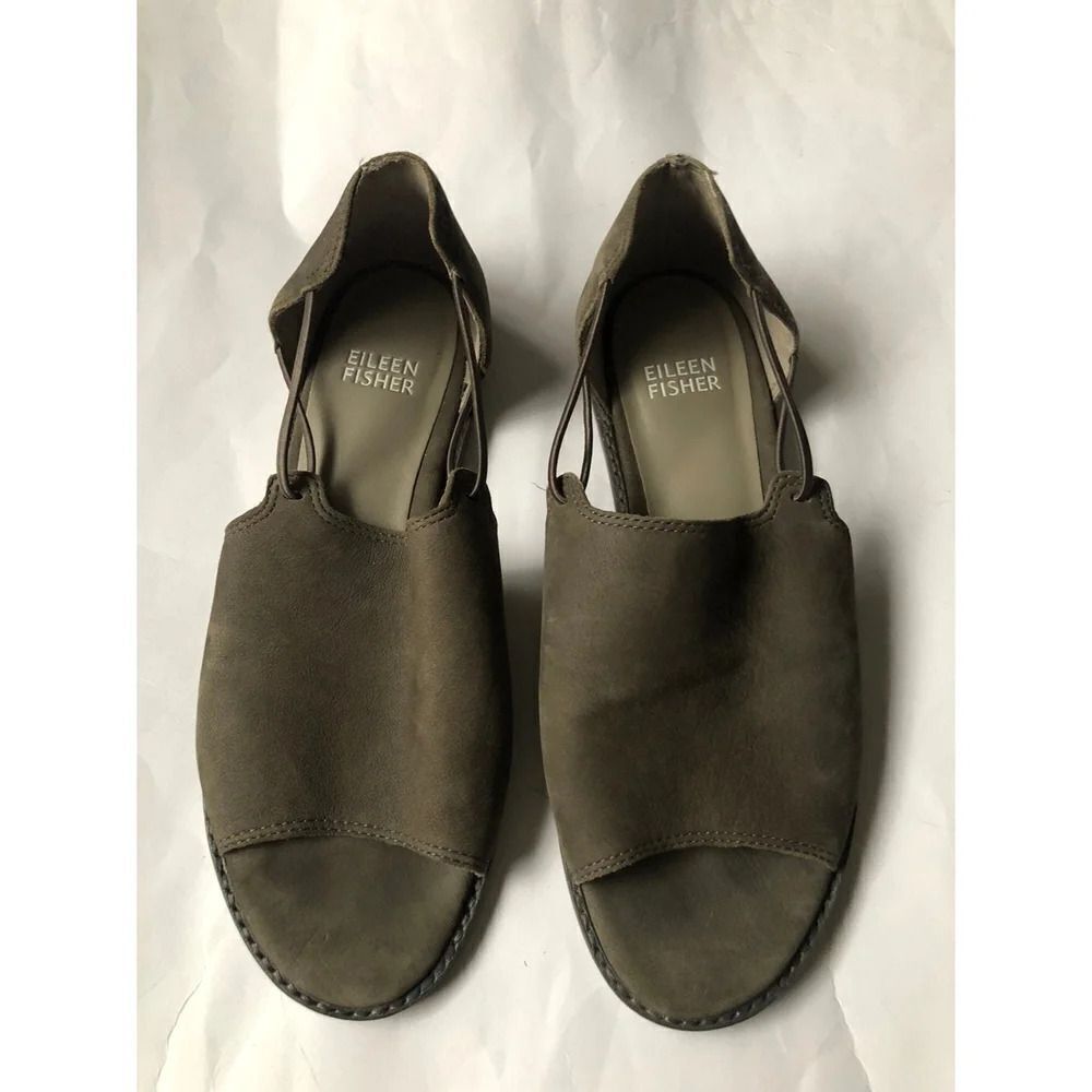 Eileen Fisher Women’s flat sandals size 6.5